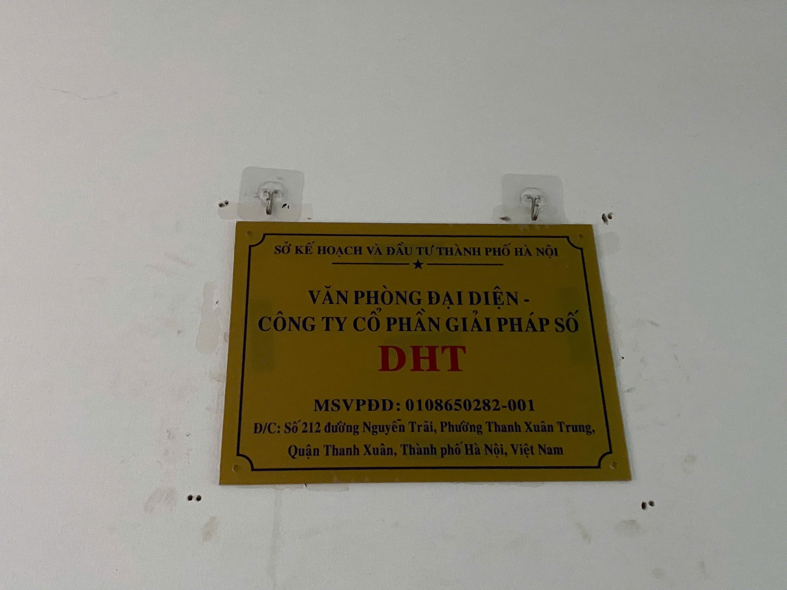 Biển hiệu Văn phòng Đại diện DHT
